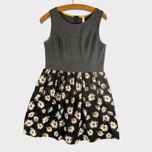Xhilaration Juniors Large Dress Gray Sleeveless Floral Daisies Polyester Blend
